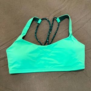 Lululemon sports bra